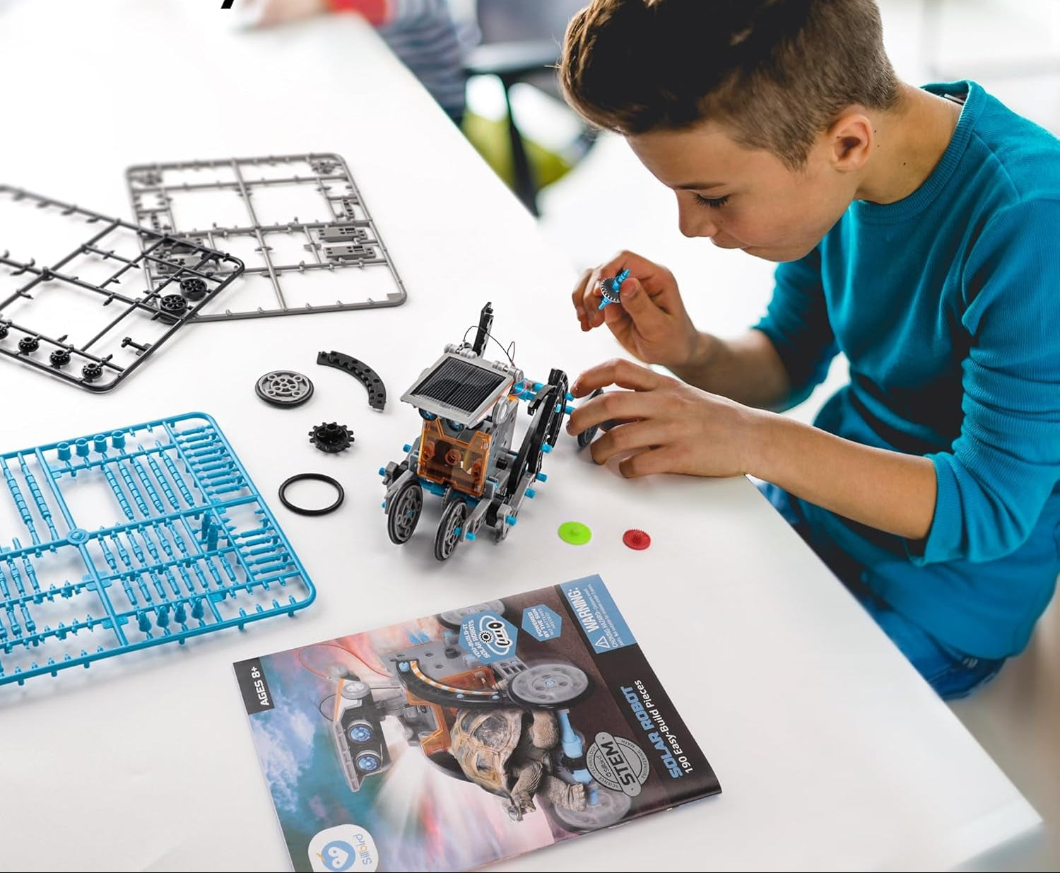 Solar Powered 12-in-1 Robot Building Kit for Kids